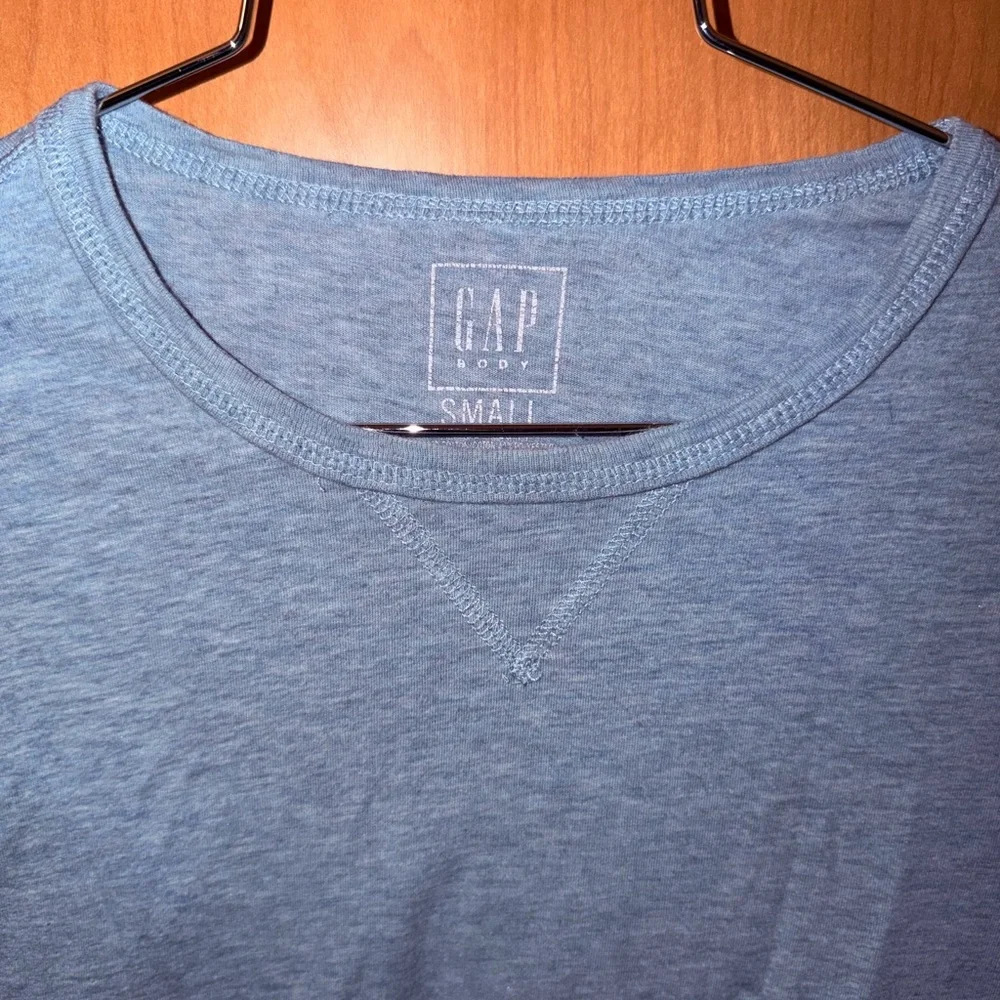GAP Men's baby blue Long Sleeve Tee - Picture 2 of 3